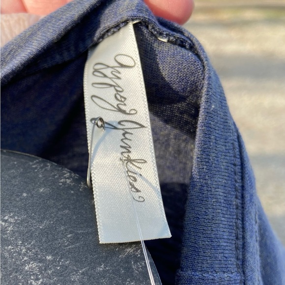 New with Tag Size M/L Women’s Sleeveless Tee Shirt in grey ‘Southern Gypsy’ - Picture 5 of 10